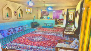 نمای داخلی اتاق اقامتگاه بوم گردی عمارت شب های جعفرآباد - گرگان - روستای جعفرآباد
